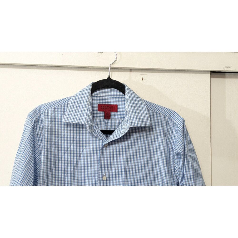 Bergamo New York Fitted Blue & White Plaid Button Up sz. S